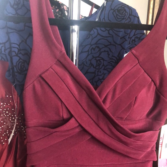 Dress Small - Picture 3 of 4